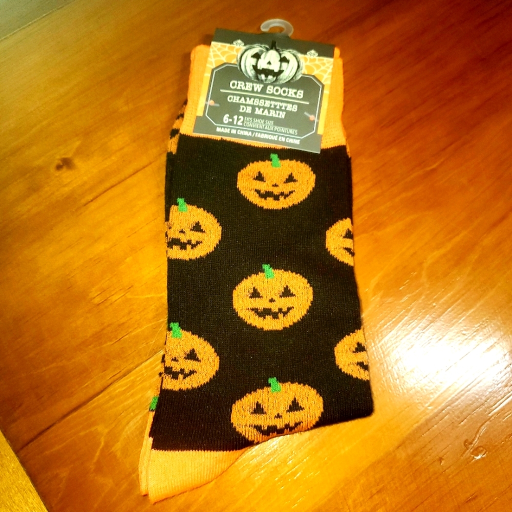 Jack o' Lantern HALLOWEEN Crew SOCKS!! NEW!! Packaged Sizes 6-12 Ladies or Mens